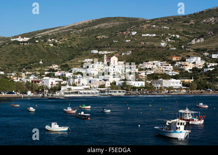 Kini, l'île de Syros, dans le sud de la mer Egée, les Cyclades, îles grecques, Grèce, Europe Banque D'Images