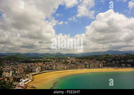 Vue sur San Sebastian de Monte Urgull, Pays Basque, Espagne, Europe Banque D'Images