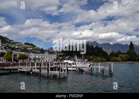 Embarcadère au Lac Wakatipu, Queenstown, île du Sud, Nouvelle-Zélande Banque D'Images