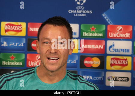 John Terry, Capitaine du Club de Football de Chelsea donne son point de vue sur le soutien de l'équipe de manager Jose Mourinho Banque D'Images