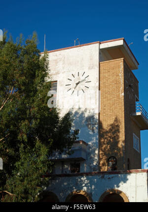 Tour de l'horloge de Lakki, 1930 l'île de Leros, le rationalisme italien, Grèce Banque D'Images