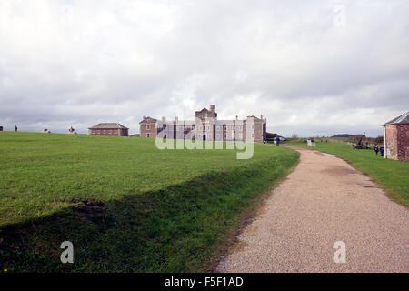 Le Château de Pendennis est l'une des plus belles forteresses du puissant construit par Henry VIII à défendre le pays contre l'invasion. Banque D'Images