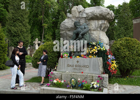 Lviv, Ukraine, la tombe d'Ivan Franko au Lychakiv Cemetery Banque D'Images