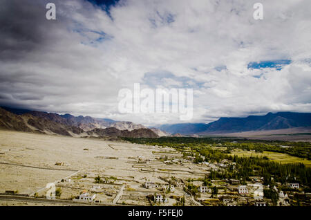 Paysage de Leh, de Tikse Gompa, Inde Banque D'Images