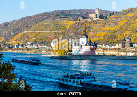 Burg Pfalzgrafenstein Gutenfels, droite, Château,village viticole de Kaub, Rheingau, Patrimoine Mondial de l'UNESCO de la vallée du Haut-Rhin moyen Banque D'Images