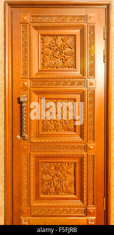 Façade de porte en bois Banque D'Images