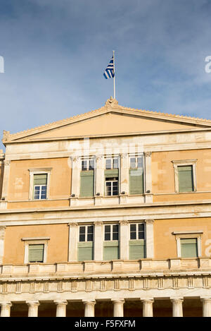 La façade de l'édifice du Parlement grec à la place Syntagma, Athènes Banque D'Images