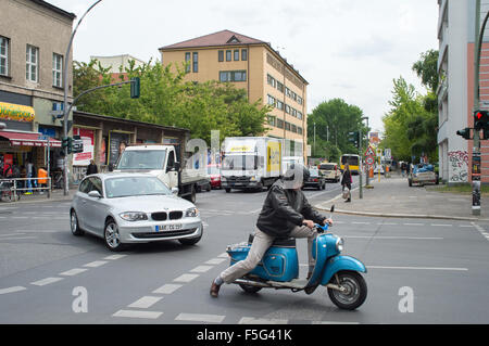 Berlin, Allemagne, zone de franchissement Kaiserdamm 82 et la Heinrich-Heine-Str à Berlin-Mitte Banque D'Images