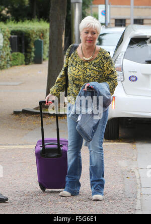 Denise Welch à l'extérieur des Studios ITV Avec : Denise Welch Où : London, Royaume-Uni Quand : 03 Oct 2015 Banque D'Images