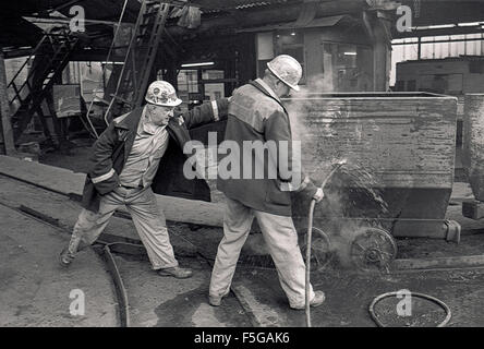 Un mineur de la mine sud-Celynen dans le sud du Pays de Galles les vallées. La fosse a fermé en 1986 avec la perte de plus de 600 emplois. Banque D'Images