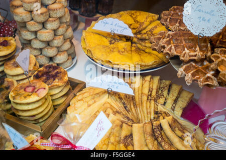 Liège, Belgique, l'affichage de la fenêtre d'une pâtisserie dans la vieille ville Banque D'Images