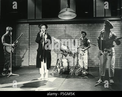 CULTURE CLUB UK pop Group en 1983. De gauche Roy Hay, Boy George, Jon Moss, Mikey Craig. Photo van Houten Banque D'Images