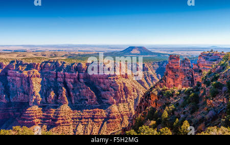 Grand Canyon, Cedar Mountain à Desert View, Arizona, USA Banque D'Images