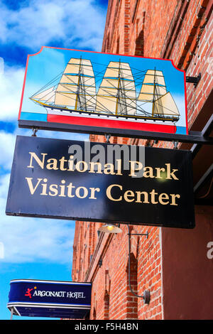 Le Centre des Visiteurs du Parc National de signer sur Jefferson Street à San Francisco Banque D'Images