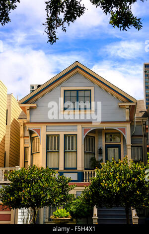 Maison typique du début du xxe siècle à San Francisco CA Banque D'Images