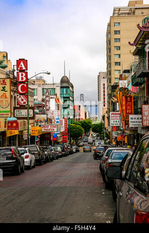 Boutiques sur et autour de Grant et Washington rues de Chinatown à San Francisco, Californie Banque D'Images