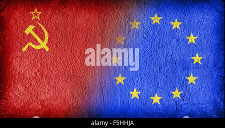 Urss et l'UE, des drapeaux peints sur le béton concassé Banque D'Images