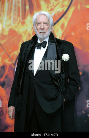 Berlin, Allemagne. 4ème Nov, 2015. L'acteur Donald Sutherland assiste à la première du film 'The Hunger Games - Clarak Partie 2' à Berlin, Allemagne, 4 novembre 2015. Photo : Britta Pedersen/dpa/Alamy Live News Banque D'Images