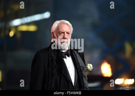Berlin, Allemagne. 4ème Nov, 2015. L'acteur Donald Sutherland assiste à la première mondiale du film "The Hunger Games - Clarak Partie 2' à Berlin, Allemagne, 4 novembre 2015. Photo : Jens Kalaene/dpa/Alamy Live News Banque D'Images