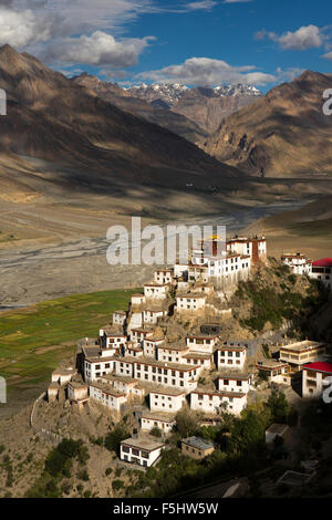 L'Inde, l'Himachal Pradesh, le Spiti Valley, monastère bouddhiste de colline, Clés in early morning light gompa Banque D'Images