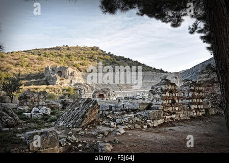 10e siècle avant J.-C. Ephèse Selcuk Izmir Turquie site archéologique de Grand Théâtre Amphithéâtre hellénistique Banque D'Images