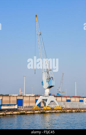 Grandes Grues dans la cargaison de mer port de Rotterdam Banque D'Images