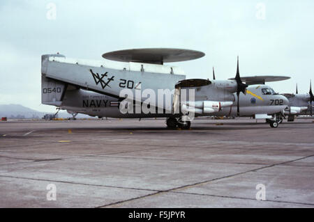 Cette image fait partie de la collection de diapositives René Francillon, présentant un moment historique important ou une scène préservée dans la collection, offrant un aperçu précieux des événements passés. Banque D'Images