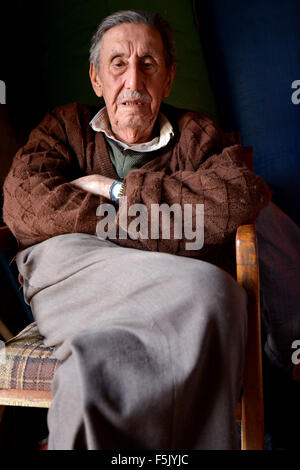 90-year-old man, portrait, négociant de coca, coroico, La Paz, Bolivie Banque D'Images