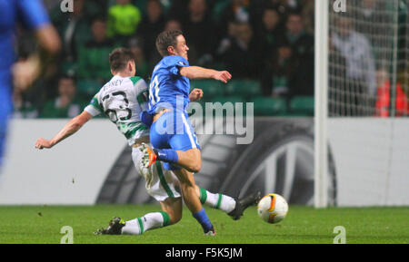 Glasgow, Ecosse. 05Th Nov, 2015. Europa League. Celtic contre Molde. Kieran Tierney © Hoiland Tommy défis Plus Sport Action/Alamy Live News Banque D'Images