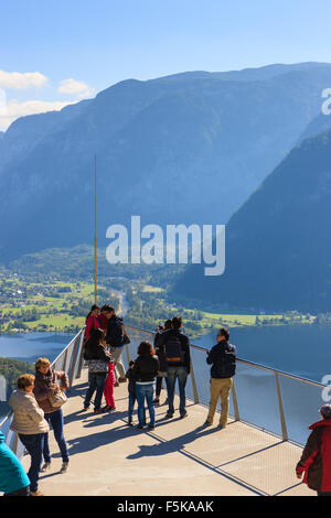 Vue aérienne de Hallstatt, dans la région de l'Autriche est un village dans la région du Salzkammergut, une région en Autriche. Banque D'Images