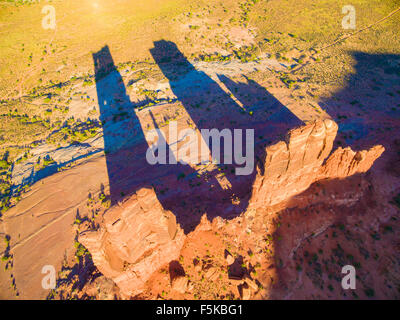 Le Kissing Couple, terres BLM près de Moab, Utah, États-Unis d'Amérique, également appelé Détermination Towers Banque D'Images