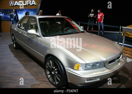 Las Vegas, NV, USA. 5Th Nov, 2015. L'acteur et musicien Ludacris' custom 1993 Acura Legend présents pour la SEMA Show 2015 - JEU, Las Vegas Convention Center, Las Vegas, NV, le 5 novembre 2015. Credit : James Atoa/Everett Collection/Alamy Live News Banque D'Images