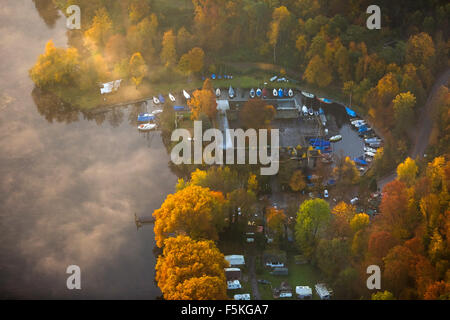 La Ruhr, le lac Baldeneysee avec Fischlaken et chambre Scheppen, moto réunion, réunion de motards, l'humeur d'automne matin humeur, Essen Banque D'Images