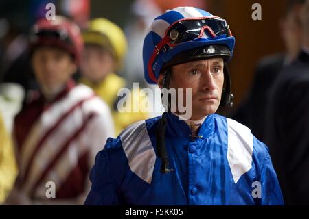 L'hippodrome de Meydan, eau. 5 novembre, 2015. Dane O'Neill avant la course 3 le handicap 74-89 pur-sang à Meydan Crédit : Tom Morgan/Alamy Live News Banque D'Images