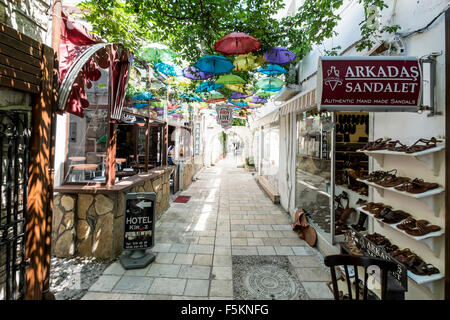 Rue étroite à Bodrum, Turquie Banque D'Images