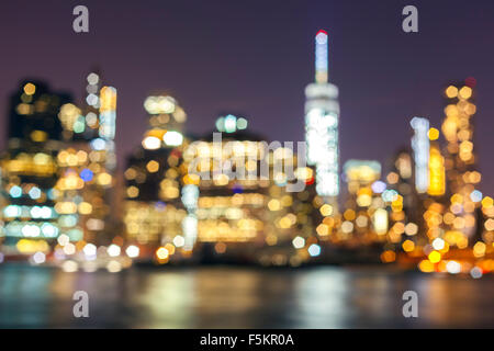 Nuit à bord de l'eau brouillée Manhattan, New York City, USA. Banque D'Images