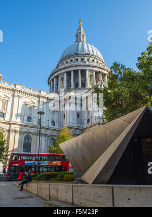 St Paul's Portrait Banque D'Images