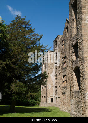 Les ruines du vieux Hardwick Hall, Derbyshire, Angleterre, Royaume-Uni Banque D'Images