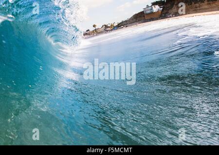 Rolling wave ocean, Encinitas, Californie, USA Banque D'Images