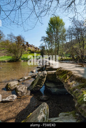 Tarr Étapes Clapper Bridge et la rivière Barle, Devon, UK Banque D'Images