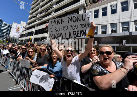 Wellington, Nouvelle-Zélande. 08Th Nov, 2015. Fans, tous les Noirs du monde de Rugby Revue de la Victoire à Wellington, Nouvelle-Zélande, le vendredi 6 novembre 2015. © Plus Sport Action/Alamy Live News Banque D'Images