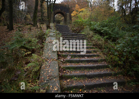 Rivington, jardins en terrasses près de Chorley, Horwich, Blackburn, Darwen, Belmont en automne Banque D'Images