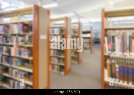 Bibliothèque de l'intérieur floue fond d'allée. Banque D'Images