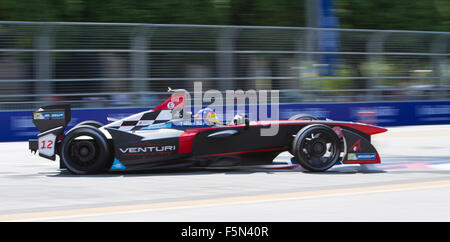 Putrajaya, Malaisie - 7 novembre, 2015 : Jacques Villeneuve l'équipe de Venturi entre dans son tour à FIA Formula 2-e championnat ePrix Putrajaya, Malaisie Crédit : Chung Jin Mac/Alamy Live News Banque D'Images