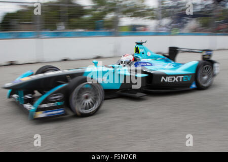 Putrajaya, Malaisie - 7 novembre, 2015 : Nelson Piquet Jr d'Nextev sur RCT Équipe tout droit à grande vitesse FIA Formula-e championnat ePrix Putrajaya, Malaisie Crédit : Chung Jin Mac/Alamy Live News Banque D'Images