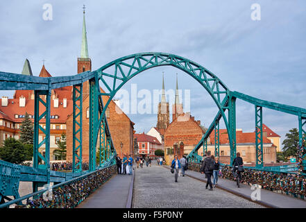 Tumski, pont reliant l'île de Sable et de la vieille ville de Wroclaw avec l'île de la cathédrale ou Ostrow Tumski , Pologne, Europe Banque D'Images
