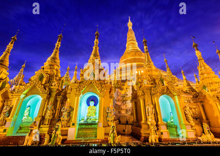 Pagode Shwedagon à Yangon, Myanmar. Banque D'Images