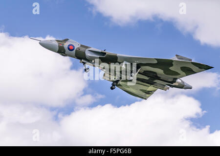 XH558 Vulcan Bomber en vol à Throckmorton Airshow Banque D'Images