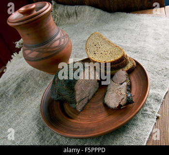 Poronpaist - hacher la viande fraîchement cuits. Banque D'Images