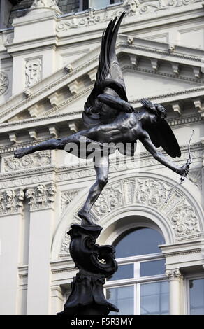 Statue de Eros dans Piccadilly Circus. London, UK Banque D'Images